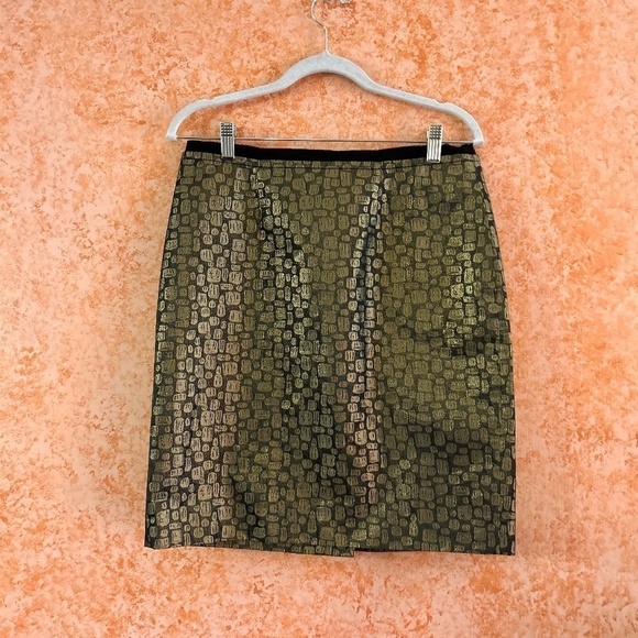 🌿SALE🌿LOFT Metallic Gold Skirt size 8 - Picture 1 of 8